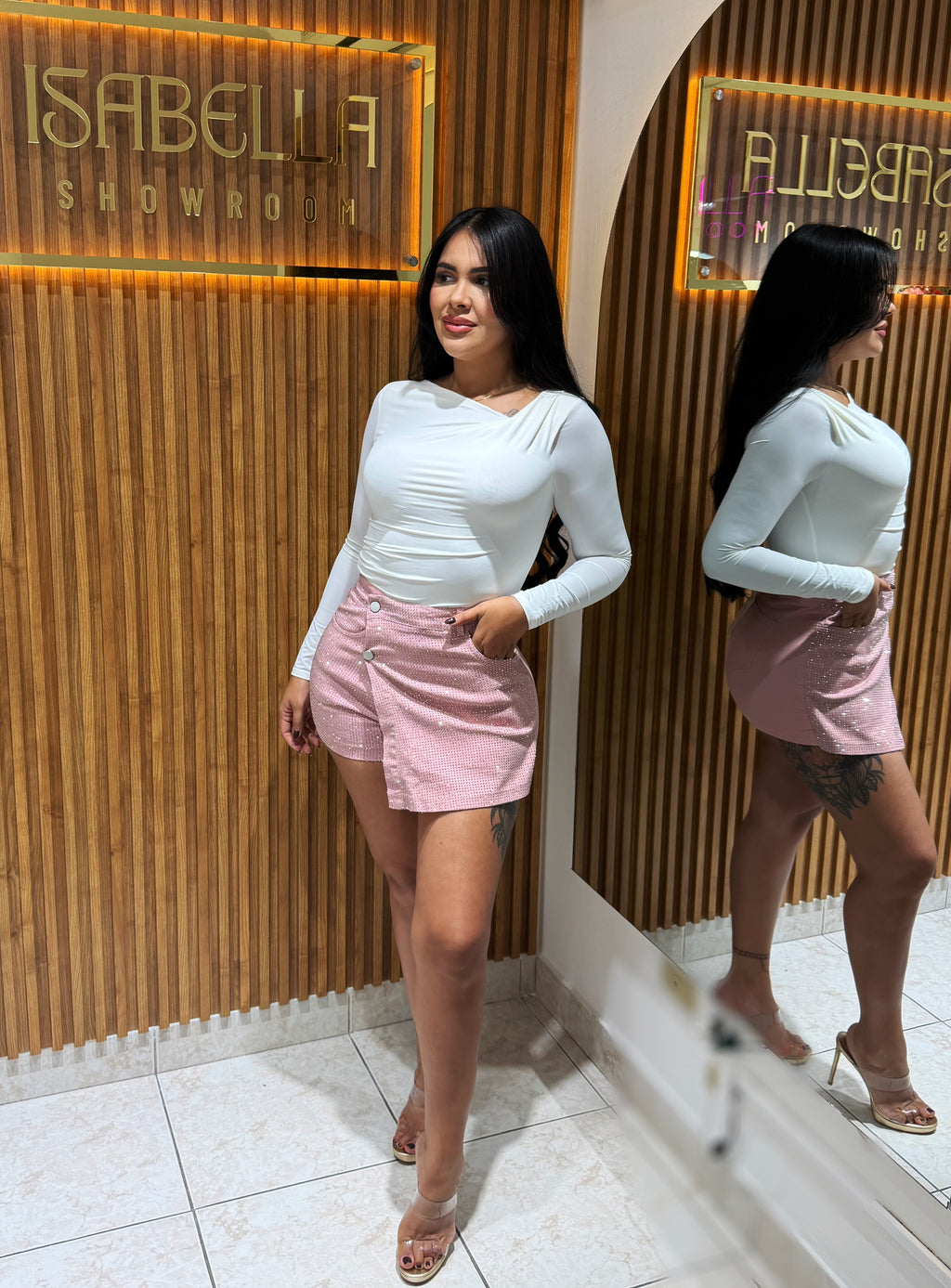 Falda short con brillos